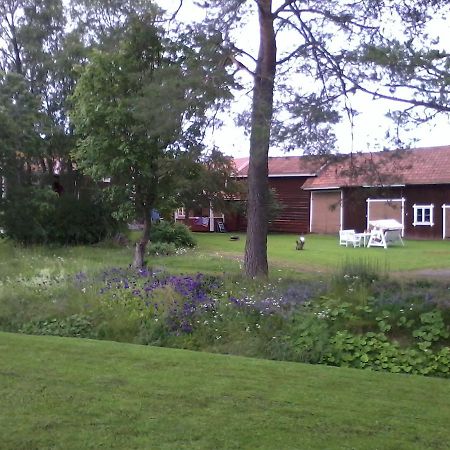Draenggardens Stuga Pa Genuin Raettviksgard Boda  Luaran gambar